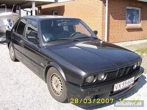 BMW 325i billede 1