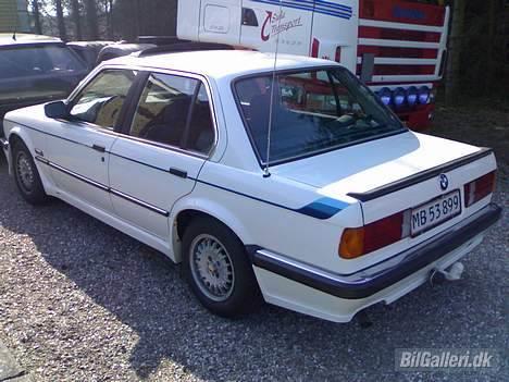 BMW 320i  e30 *solgt* billede 3