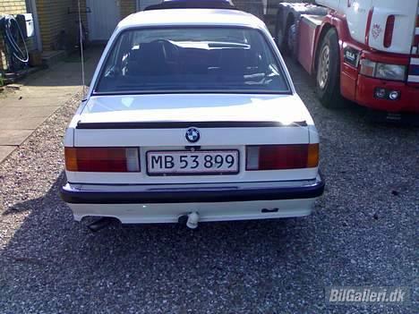 BMW 320i  e30 *solgt* billede 4