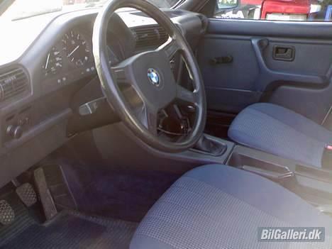 BMW 320i  e30 *solgt* billede 6