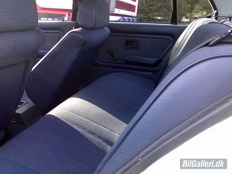 BMW 320i  e30 *solgt* billede 7