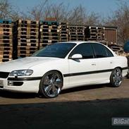 Opel omega b Solgt 