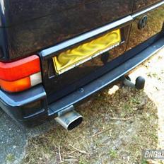 VW Caravelle Van (SOLGT)