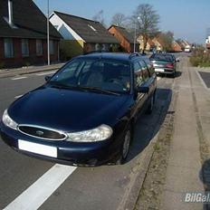Ford  Mondeo 2.0 Expresive stc