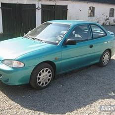 Hyundai accent