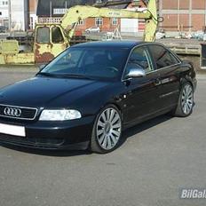 Audi A4 1,8T quattro SOLGT