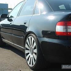 Audi A4 1,8T quattro SOLGT