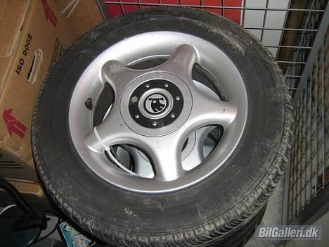 Skoda Felicia SOLGT - Hjulene i vinterhi billede 8