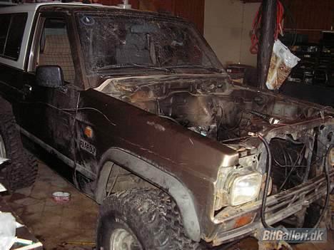 Nissan patrol (solgt) - så skulle der skiftes motor... billede 6