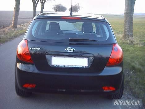 Kia ceed - her holder jeg på en stille markvej her havde den næsten rundet 75 km billede 8