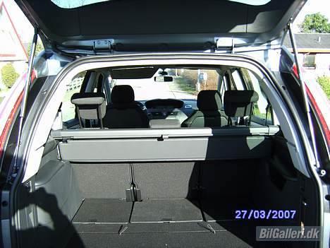 Citroën Grand C4 Picasso 1.8 VTR+ billede 4