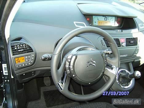Citroën Grand C4 Picasso 1.8 VTR+ billede 10
