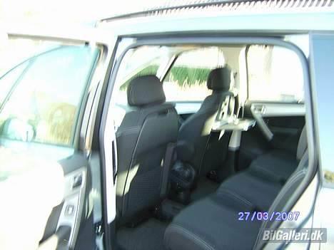 Citroën Grand C4 Picasso 1.8 VTR+ billede 11