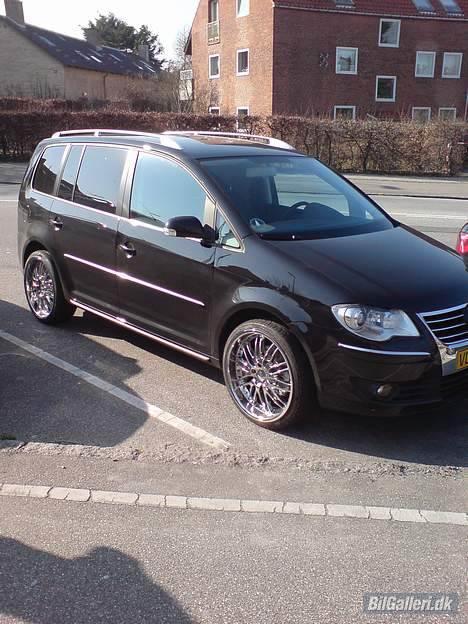 VW touran 2,0 tdi solgt billede 5