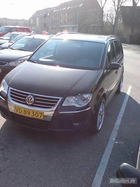 VW touran 2,0 tdi solgt billede 6