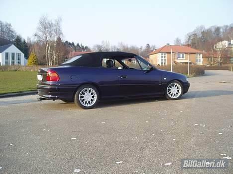 Opel Astra F Cabrio (solgt) billede 4