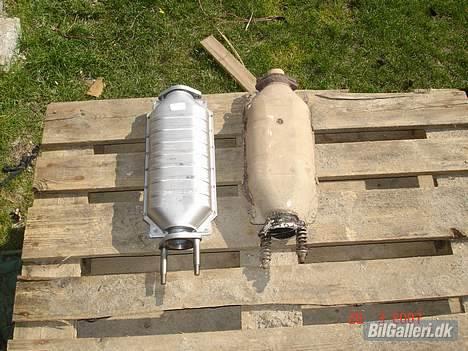 Mitsubishi Pajero V6 Aut. solgt.. - Ny og gammel kat... Der var en del huller i den. billede 12