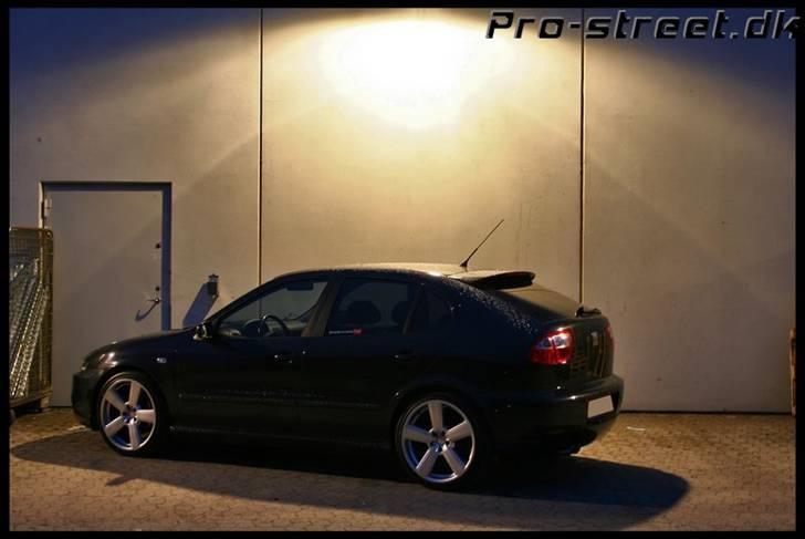 Seat Leon 1,8 20VT - Ser så fedt ud med det lys billede 1