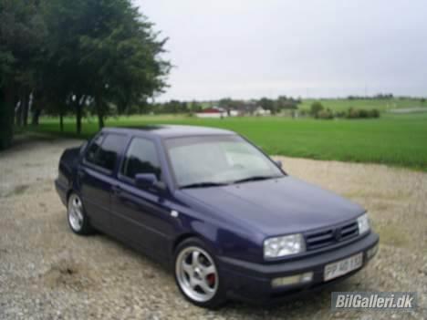 VW Vento GL *** SOLGT *** billede 2