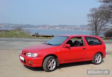 Nissan Almera 1.6 SR *SOLGT* billede 2