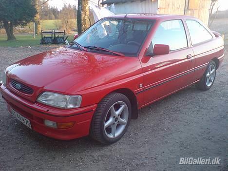 Ford Escort sport 1.8 16vsolgt billede 16