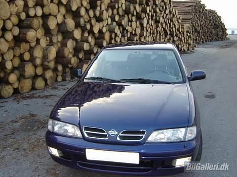 Nissan Primera 2,0i SE *SOLGT* - Næsten ligeså mange kubik brænde som motoren har :D billede 10