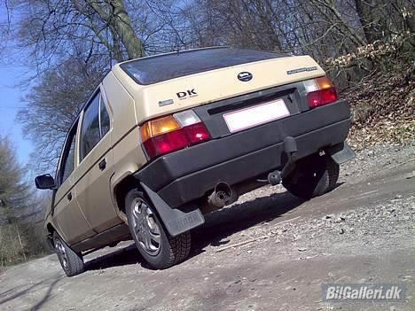 Skoda Favorit (skuzzie) *DØD*!! - go´ fotograf = Dasjoint billede 2