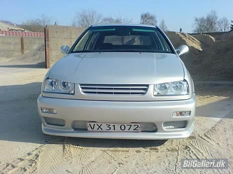 VW vento tdi .solgt. billede 3