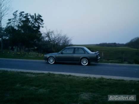 BMW E30 # Solgt billede 4