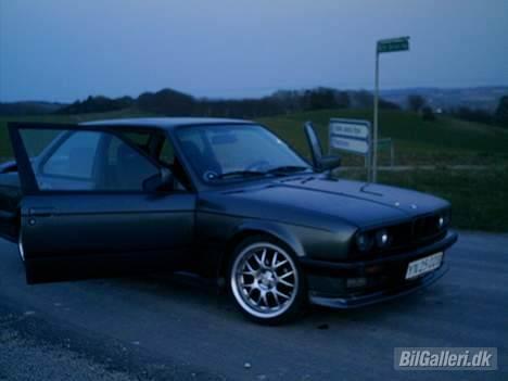BMW E30 # Solgt billede 5