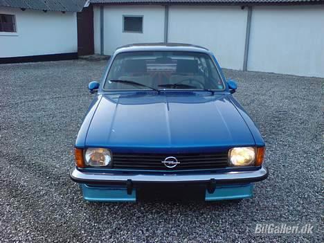 Opel kadett c coupe (SOLGT) billede 4
