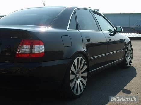 Audi A4 1,8T quattro SOLGT billede 4