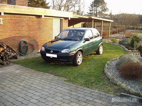 Opel Corsa B sport - SOLGT - Det pyntede sku med et sæt alu:) billede 8