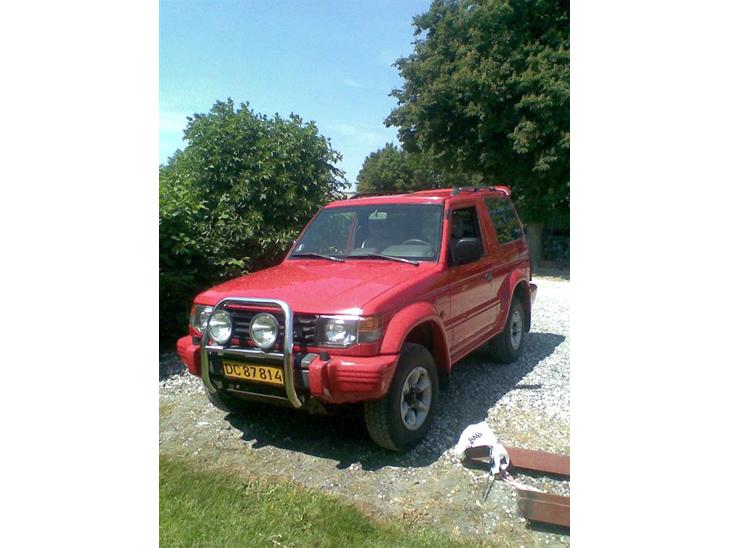 {{currentPhoto.altText}} billede {{currentPhoto.number}}