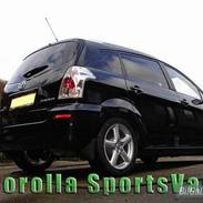 Toyota Corolla SportsVan