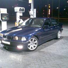 BMW E36 323I