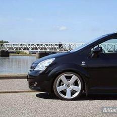 Toyota Corolla SportsVan