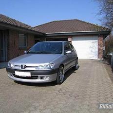 Peugeot 306