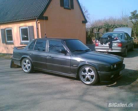 BMW 327i eta solgt billede 15