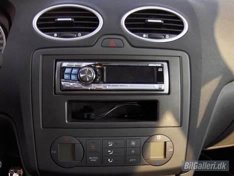 Ford Focus ST (SOLGT) billede 8