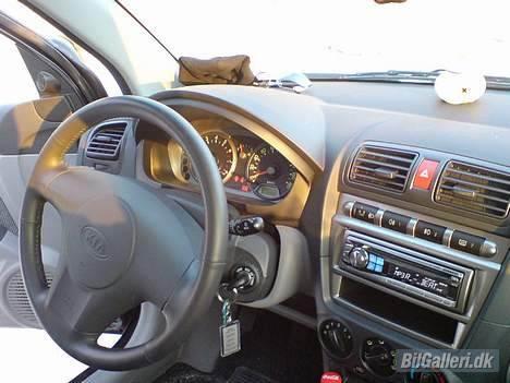 Kia Picanto 1.1 EX - Her styres de vilde hypper.... billede 6