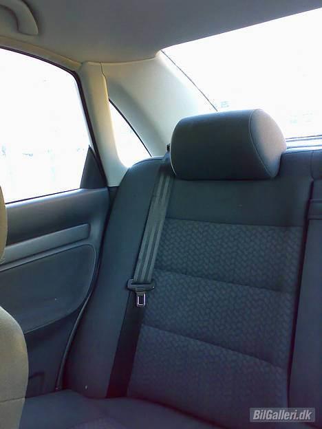 Audi A4 på SU (Solgt) - Jeg elsker det rare interiør. Der er iøvrigt også midterarmlæn :-) billede 6