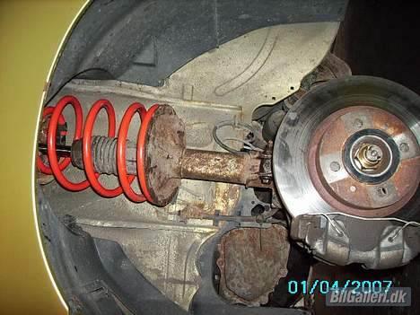 Fiat Bravo 1.4 SX "Byttet" - Forfjederen med sprit ny sænkningsfjeder.. billede 13