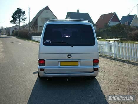 VW Caravelle Total skadet billede 6