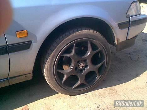 Toyota carina II  (SOLGT) - alu sutter på billede 13