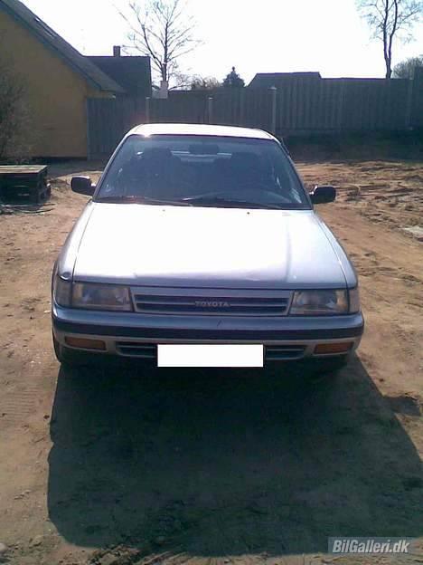 Toyota carina II  (SOLGT) - lige en ny af fronten billede 17