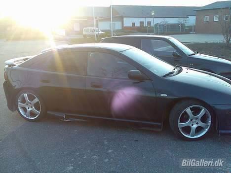 Mazda 323F *TOTALSKADET* - Side By Side :P billede 10