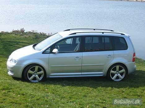 VW Touran 2,0 TDI [ SOLGT ] billede 2