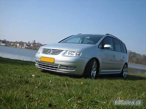 VW Touran 2,0 TDI [ SOLGT ] billede 4