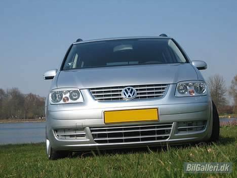 VW Touran 2,0 TDI [ SOLGT ] billede 9